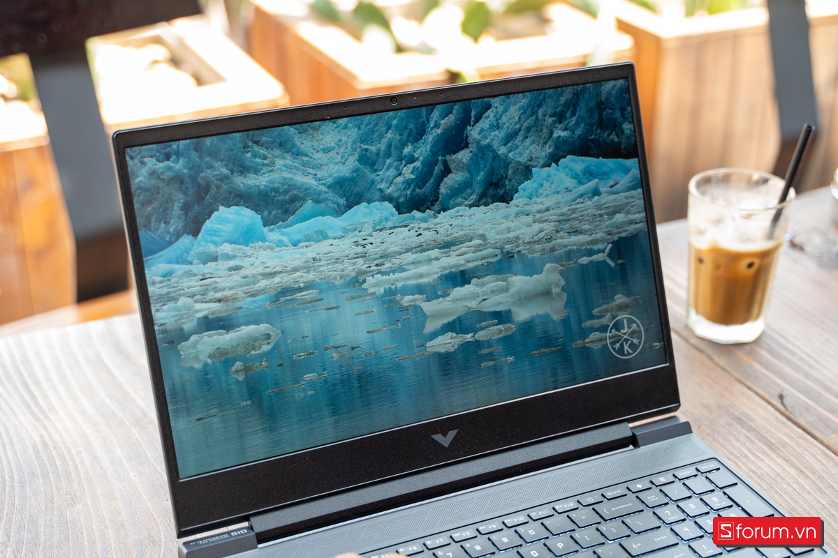 Màn hình của HP Victus 15