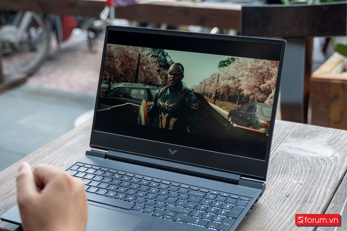 Màn hình của HP Victus 15