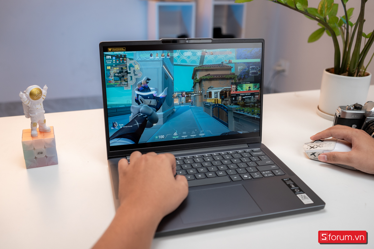 Lenovo IdeaPad Slim 3 (14IRH10)
