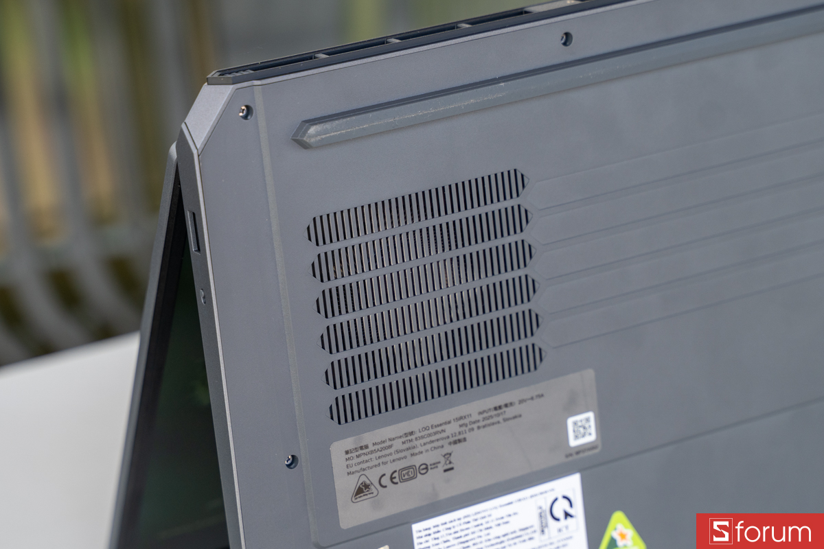 Hệ thống tản nhiệt 1 quạt trên Lenovo LOQ 15IRX11