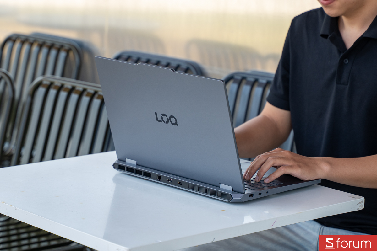 Trải nghiệm Lenovo LOQ 15IRX11