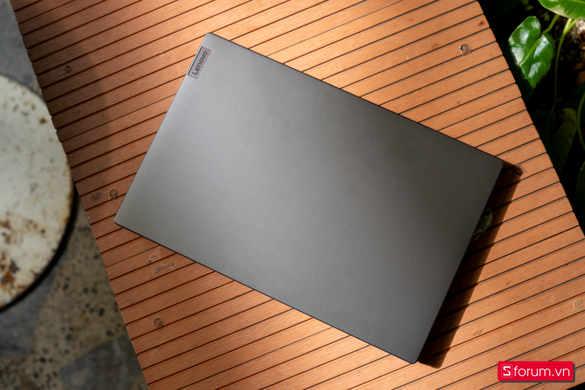 Đánh giá Lenovo V14 G4