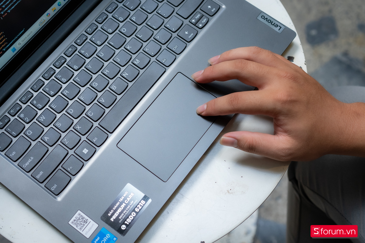 Touchpad Lenovo V14 G4