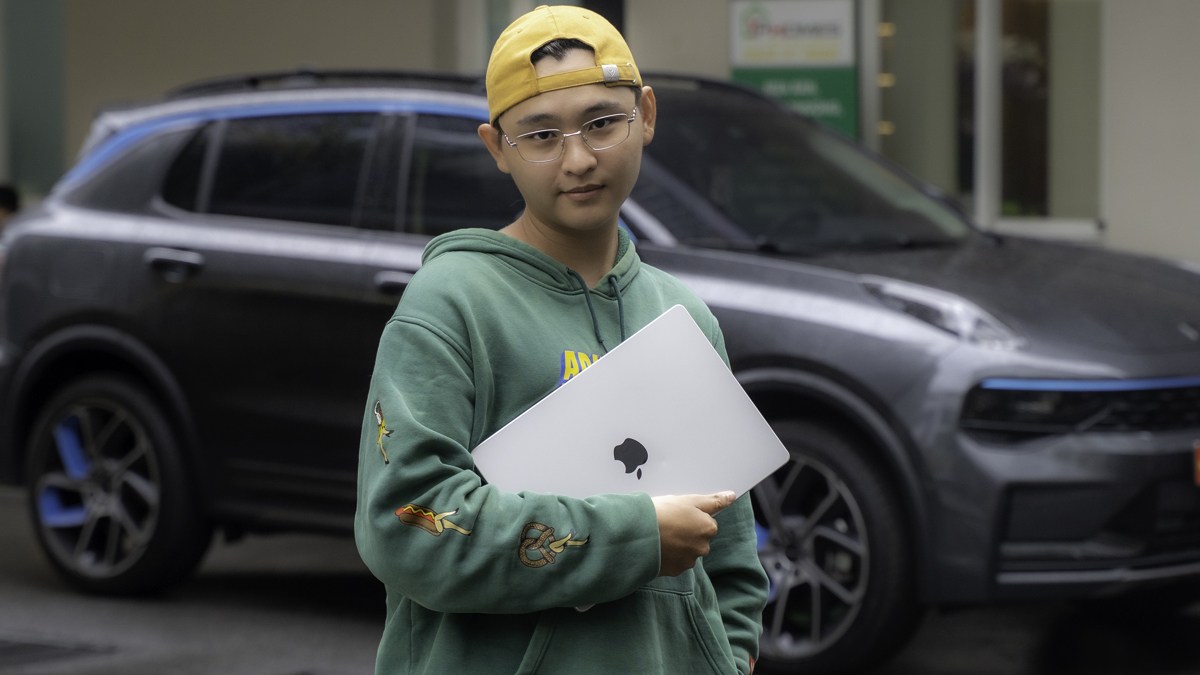 Dùng MacBook Pro M4 14 inch hơn 1 năm: Tại sao mình không hối hận khi chọn bản 24GB RAM "max" cấu hình?