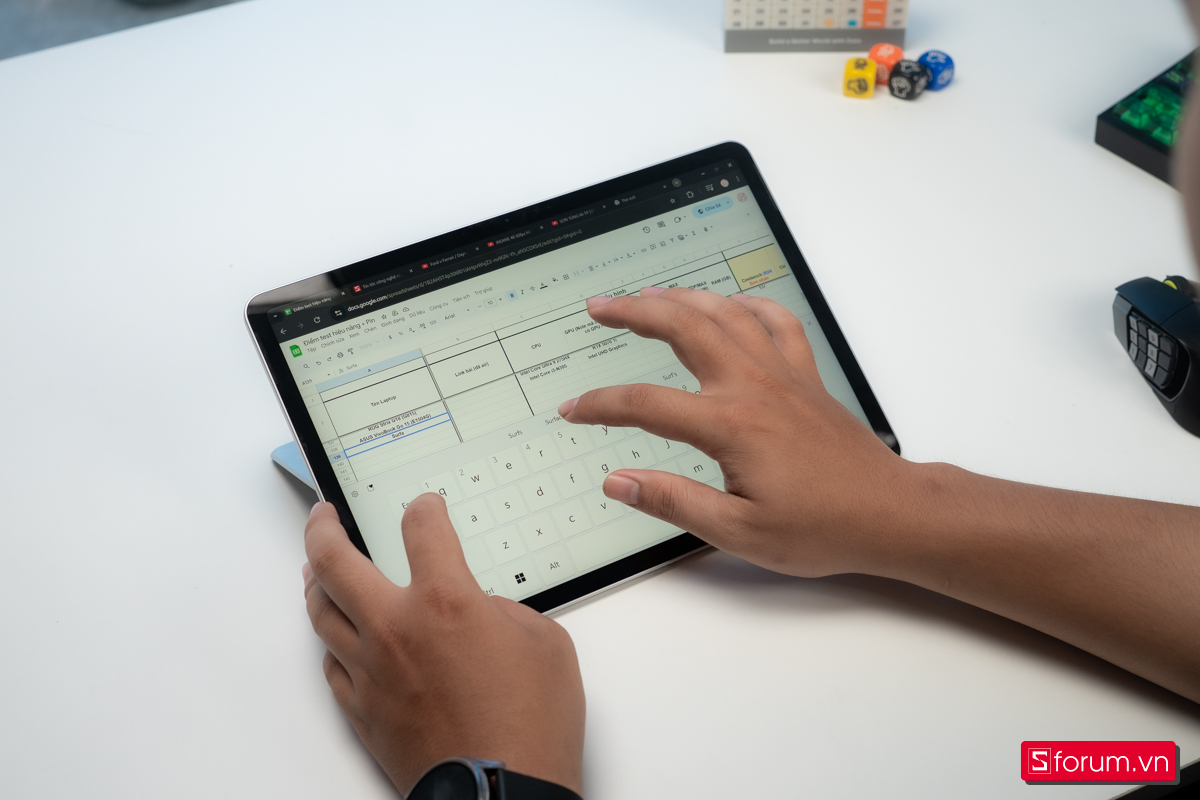 Bản lề Microsoft Surface Pro 12