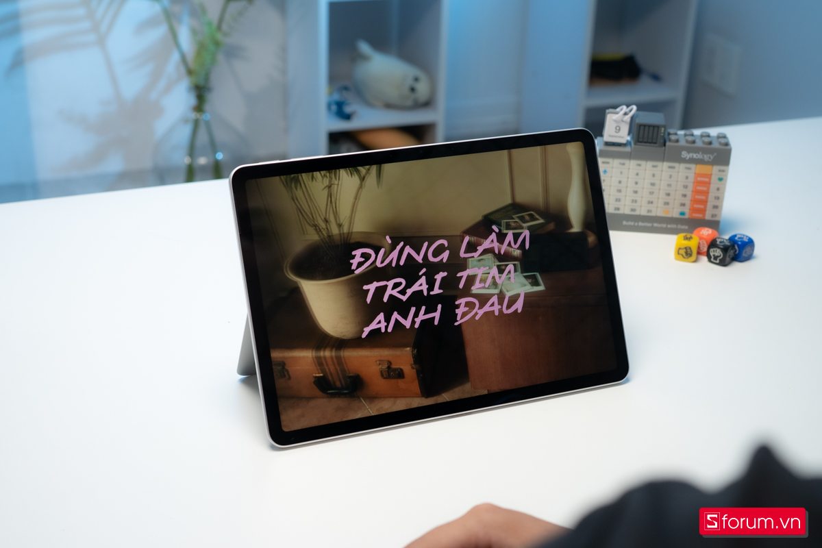 Chất lượng loa trên Microsoft Surface Pro 12