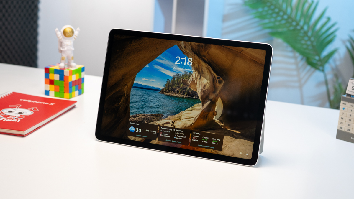 Đánh giá Microsoft Surface Pro 12: Tablet Windows siêu gọn, đủ mạnh cho công việc, nhưng chưa thể thay laptop?