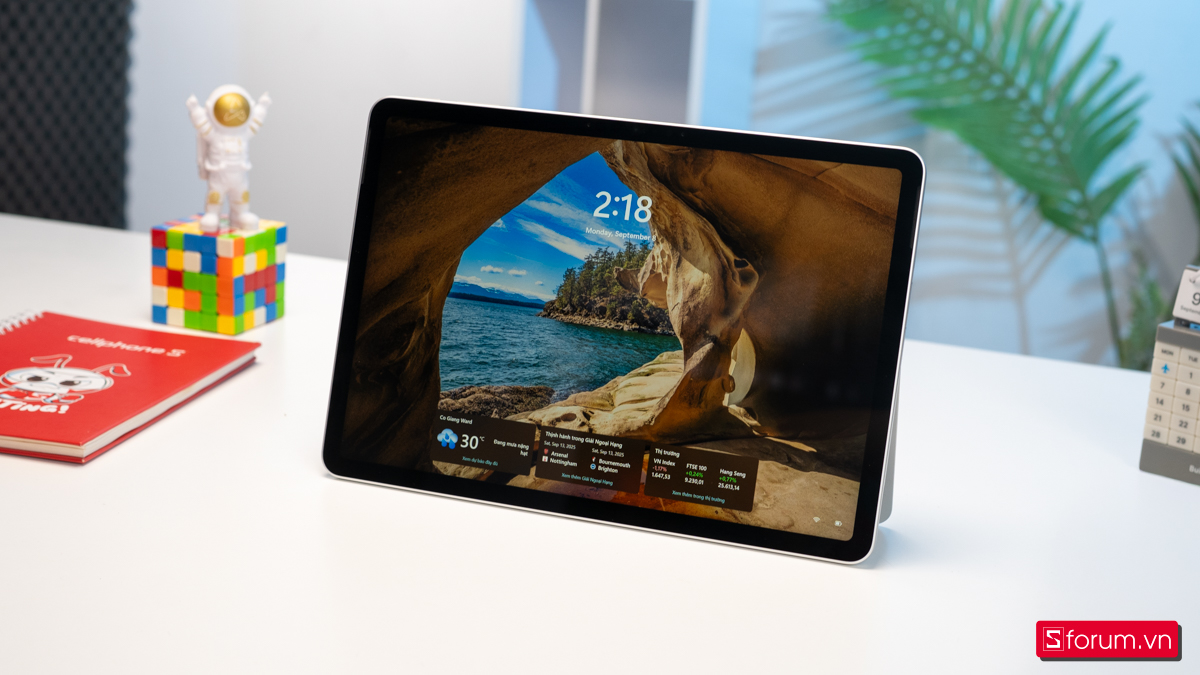 Đánh giá Microsoft Surface Pro 12: Tablet Windows siêu gọn, đủ mạnh cho công việc, nhưng chưa thể thay laptop?
