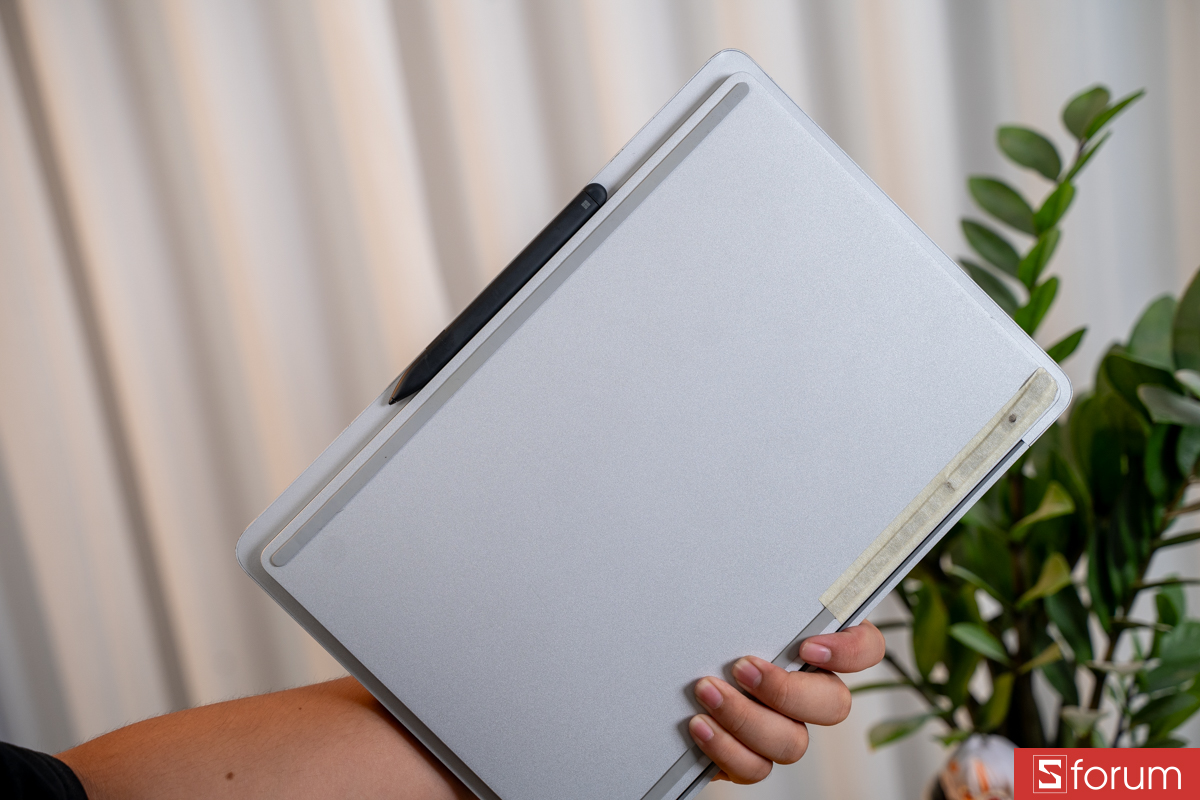 Bút cảm ứng đi kèm Microsoft Surface Studio 1