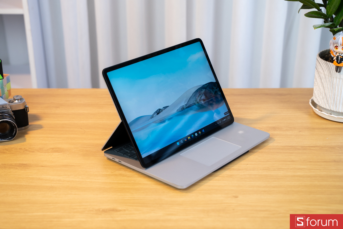 Ngoại hình Microsoft Surface Studio 1