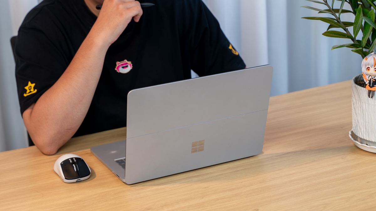 Đánh giá Surface Studio 1 sau 5 năm: Tượng đài sáng tạo còn giữ được đẳng cấp hay đã thành "đồ cổ"?
