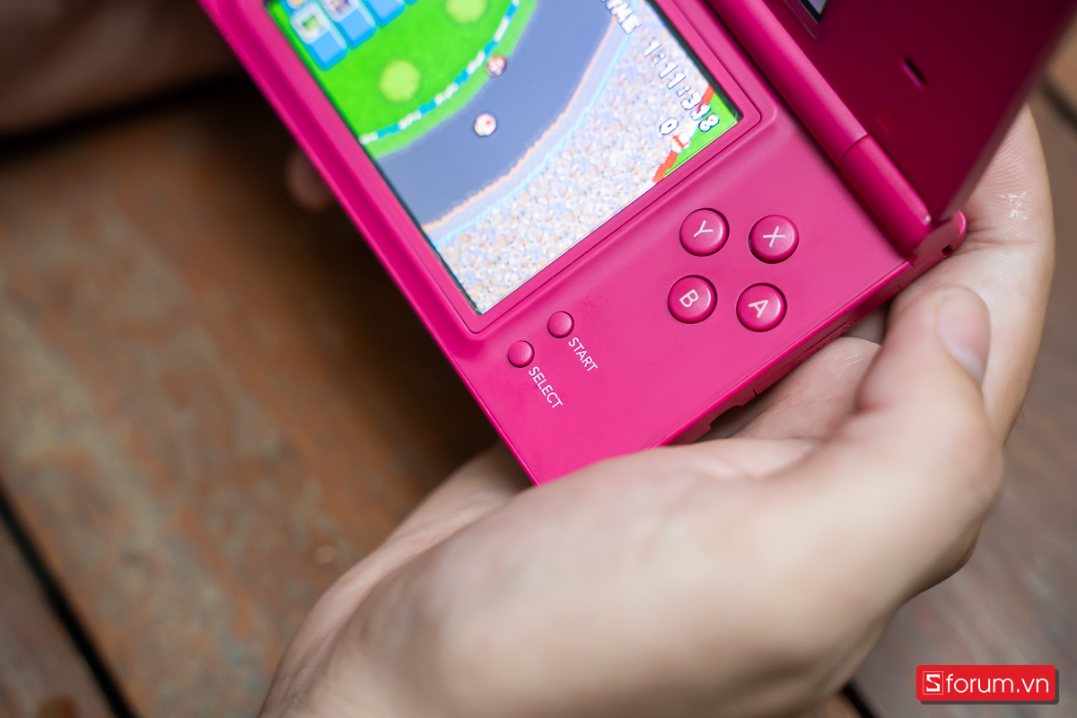 Cụm A/B/X/Y trên Nintendo DSi