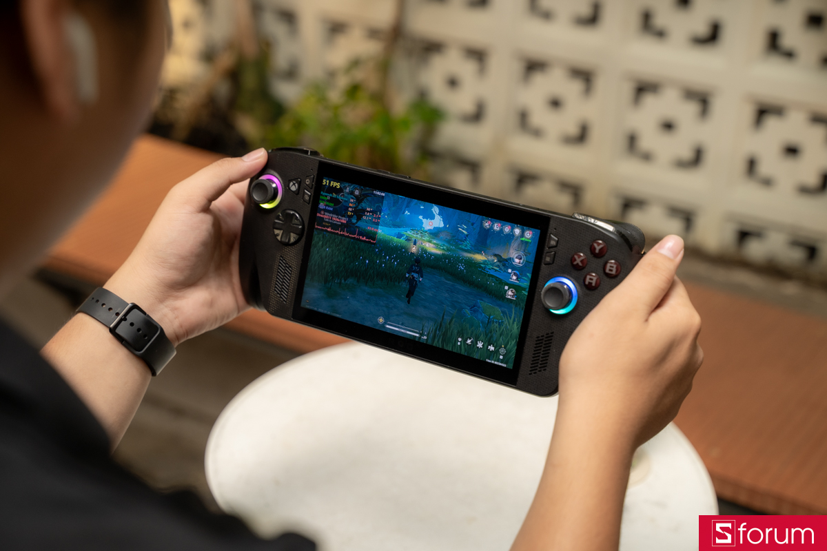 Màn hình ROG XBOX Ally X