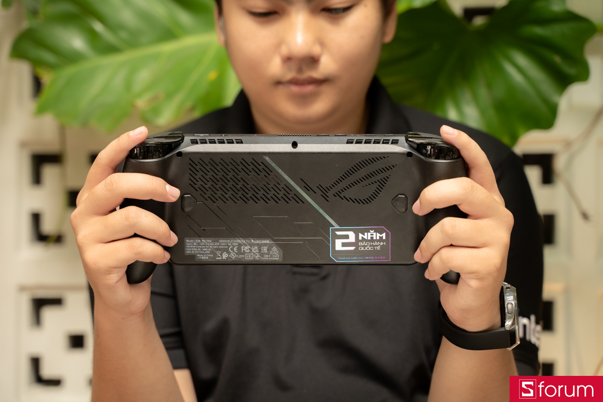 Mặt lưng ROG XBOX Ally X