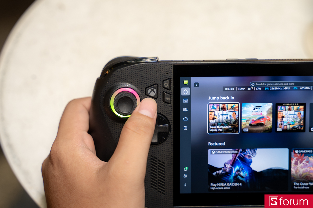 Nút XBOX trên ROG XBOX Ally X