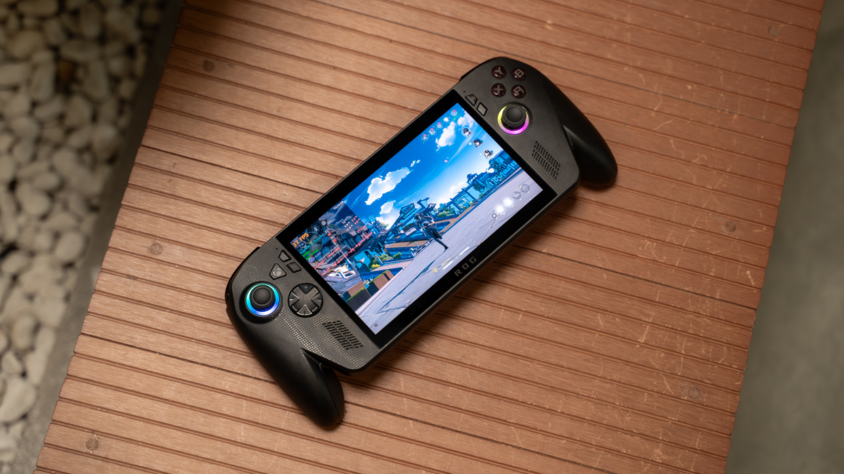 ROG Xbox Ally X khiến mình mê thật sự: Cầm như tay cầm, mát hơn, pin lâu gấp rưỡi, chơi càng lâu càng cuốn! ROG Xbox Ally X khiến mình mê thật sự: Cầm như tay cầm, mát hơn, pin lâu gấp rưỡi, chơi càng lâu càng cuốn!