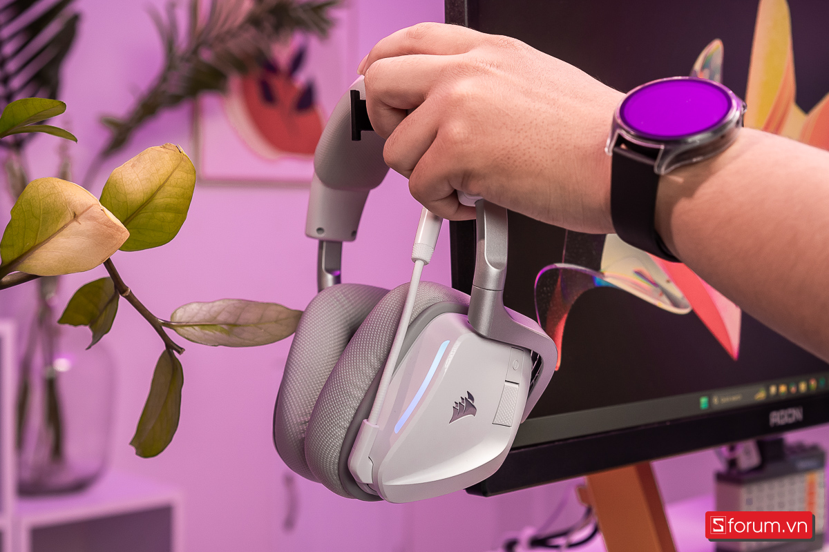 Trên tay Corsair Void Wireless V2