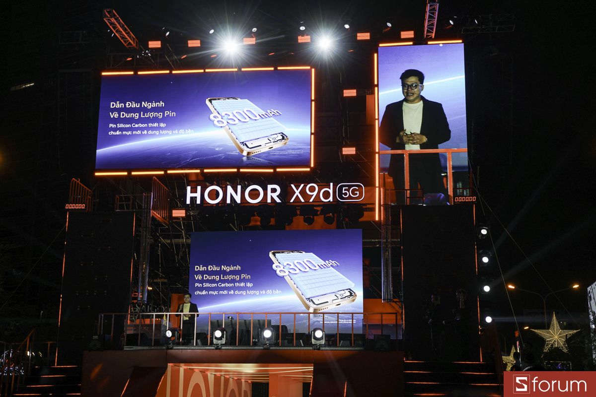 Dung lượng pin khủng lên đến 8300mAh