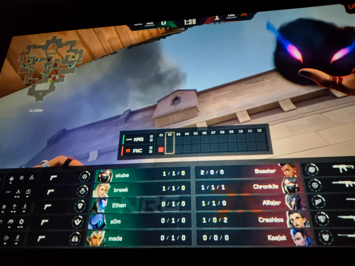 Trận chiến căng thẳng giữa NRG và Fnatic