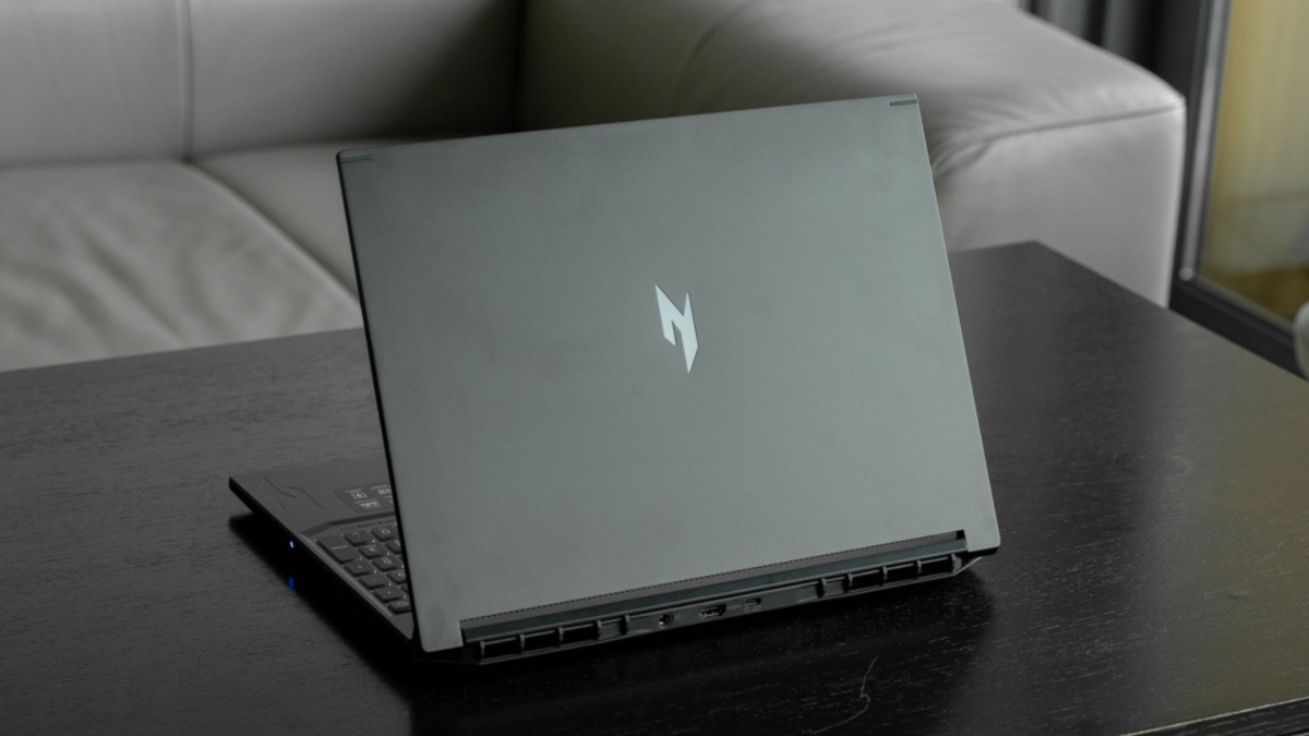 Nên mua laptop nào để học thiết kế đồ họa? Đây là cẩm nang mà sinh viên cần lúc này