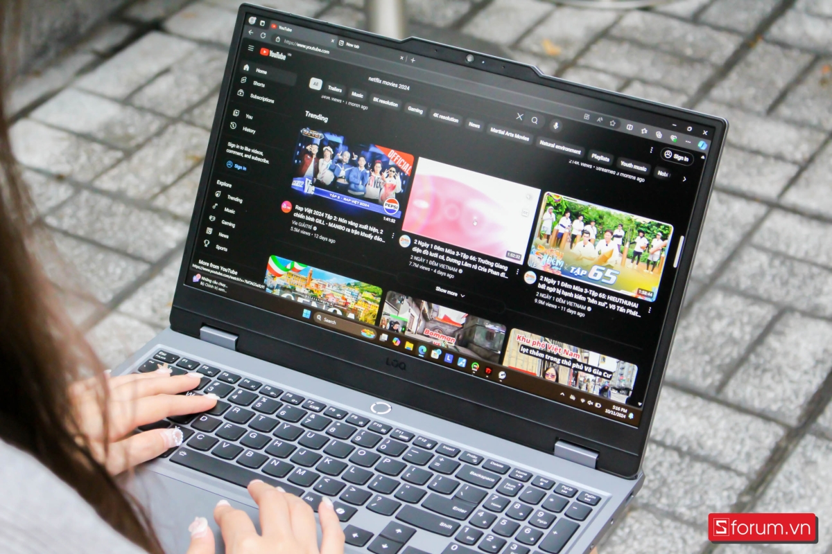 Làm việc trên Lenovo LOQ 15ARP9