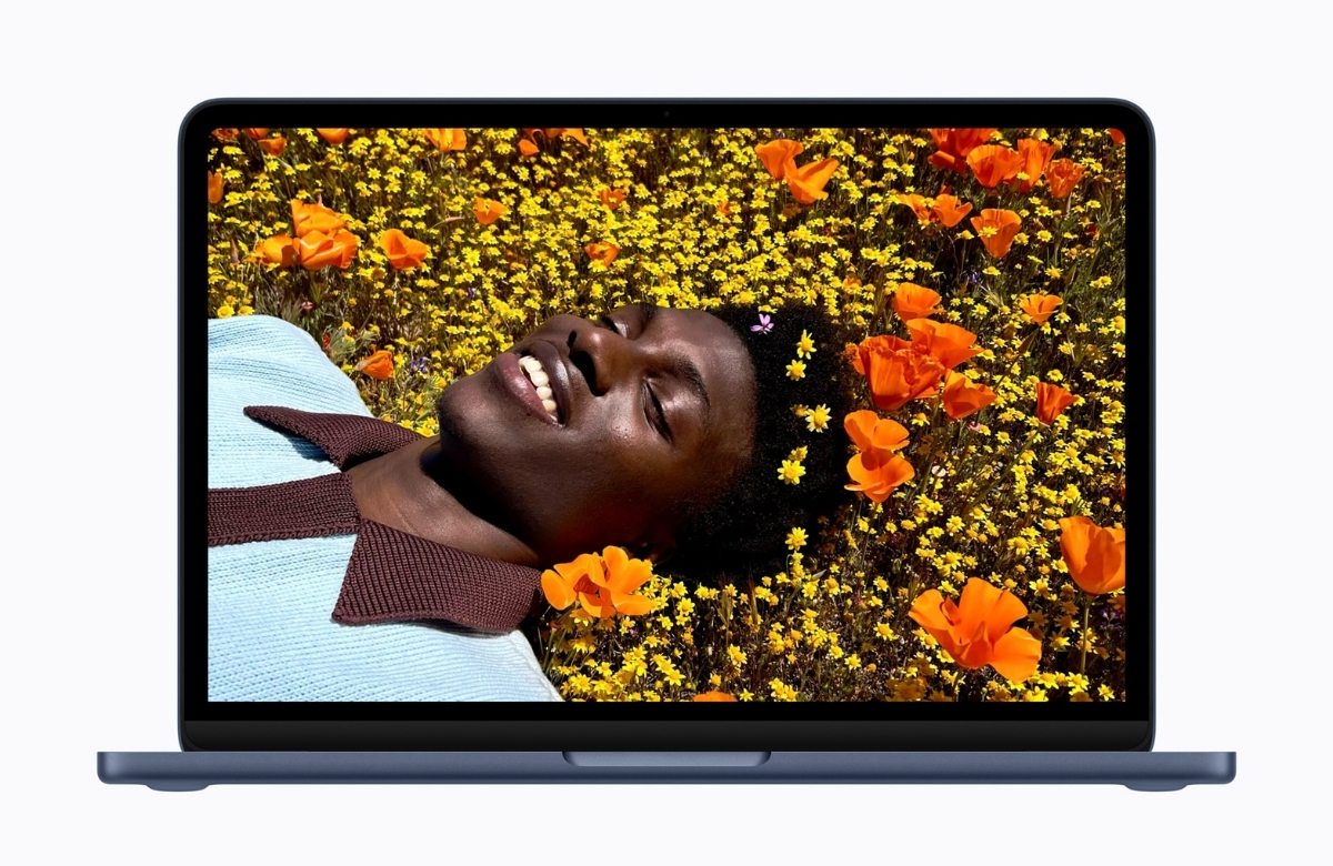 Màn hình MacBoook Neo 