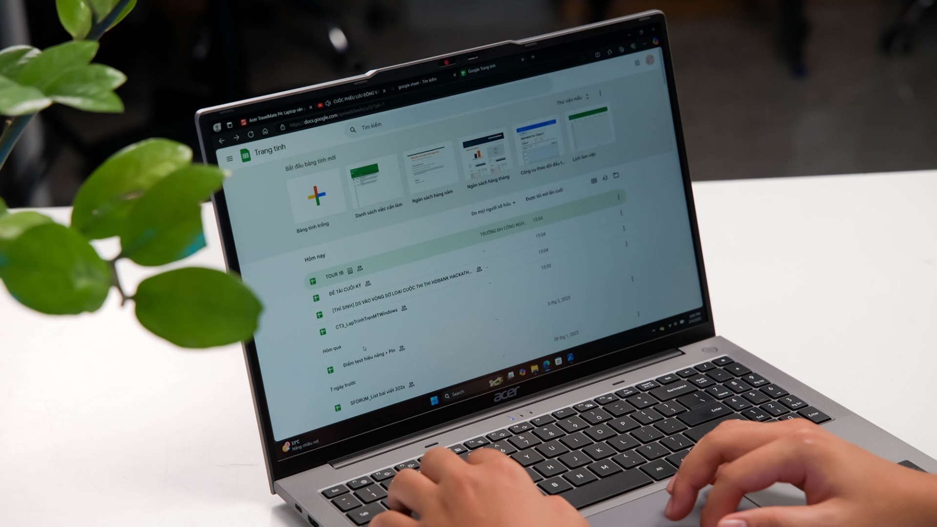 Giá RAM tăng, Excel nặng đến mức laptop thường “đuối sức”? Điểm mặt 3 laptop cho kế toán đáng mua nhất hiện nay