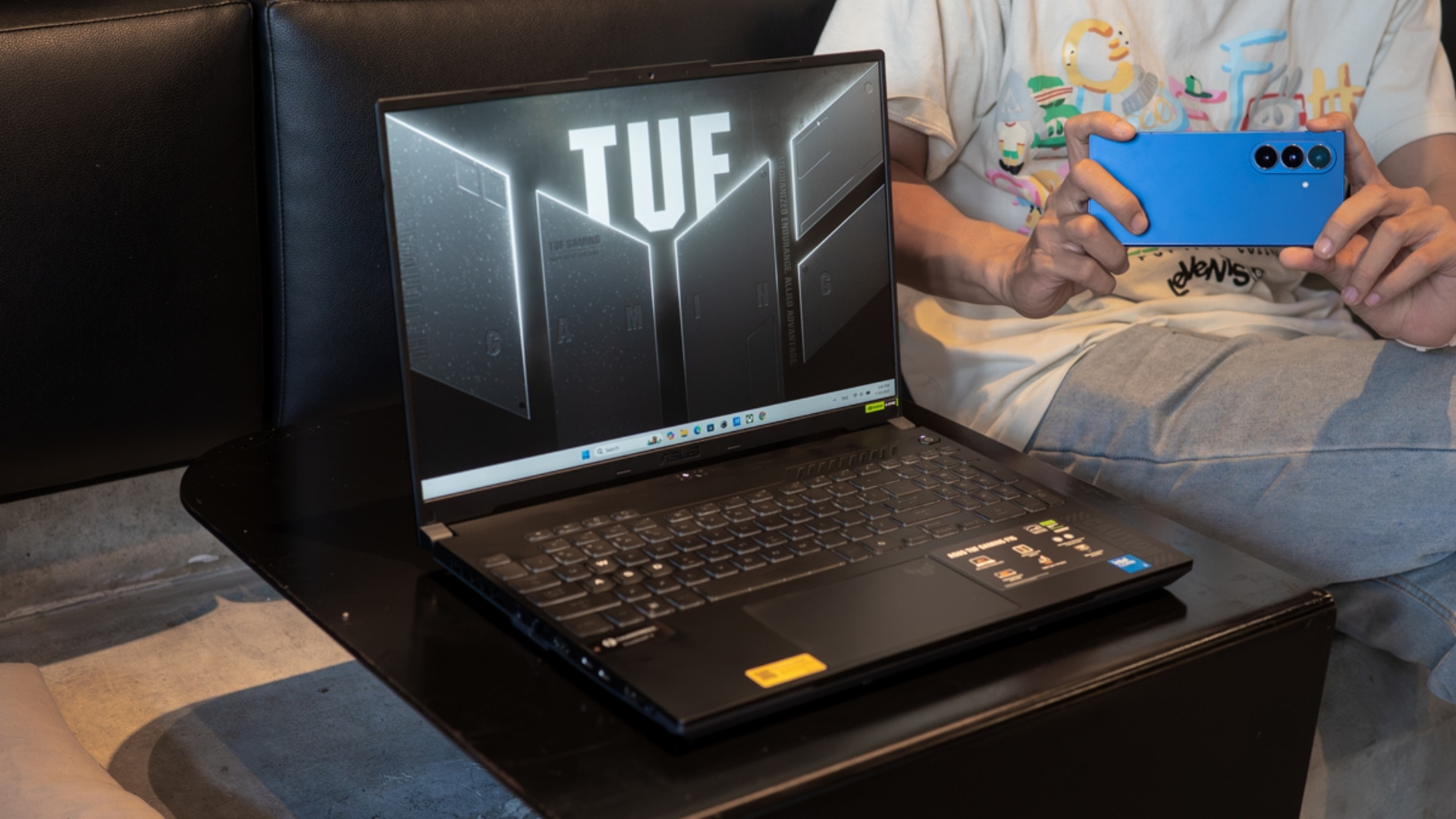 Tân sinh viên chơi game gì cũng mượt với 4 mẫu laptop “ngon - bổ - nhẹ” chỉ từ 25 triệu!
