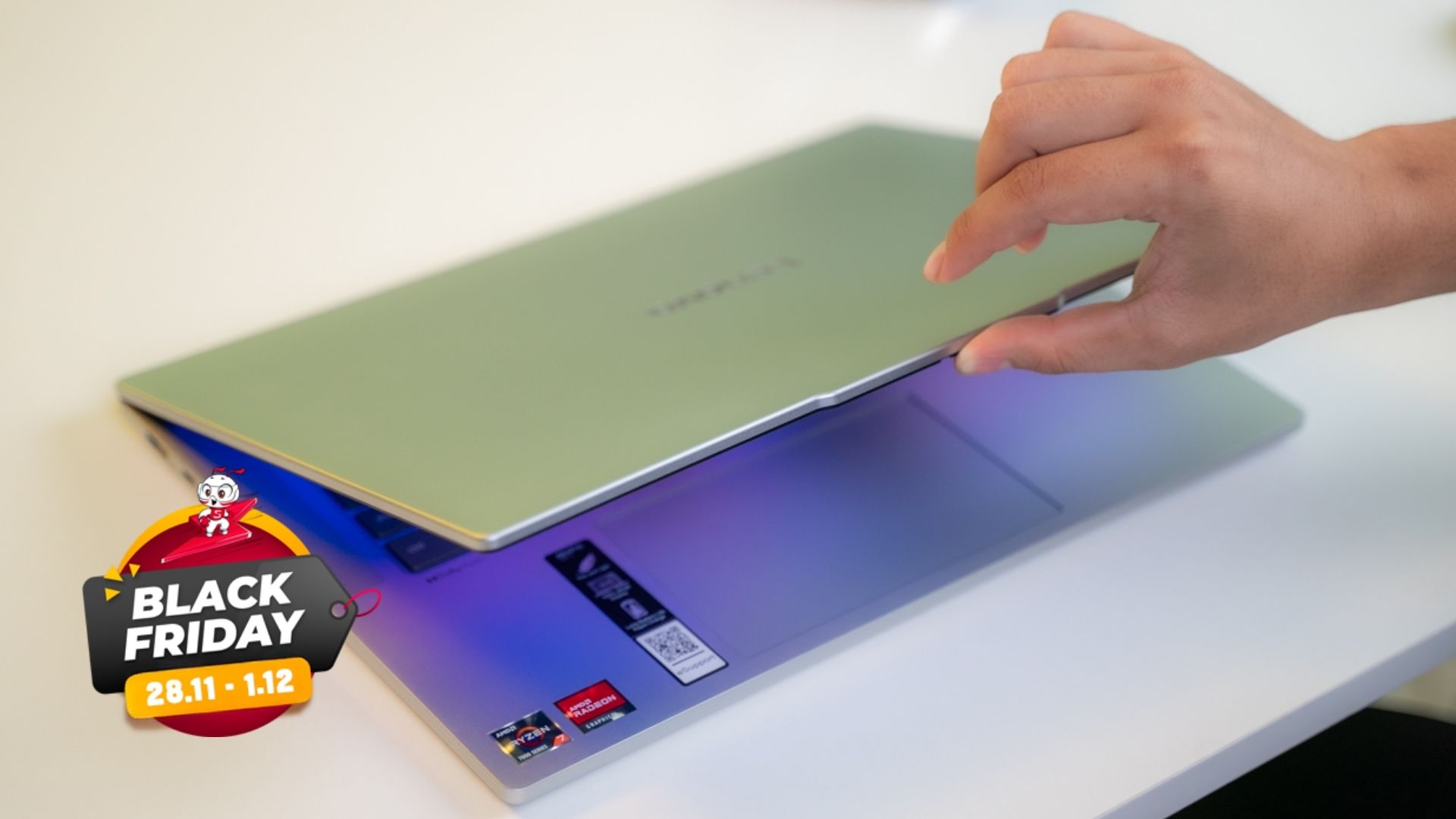 Muốn pin trâu khỏi mang sạc? 4 laptop giảm sâu đến 21% mùa Black Friday