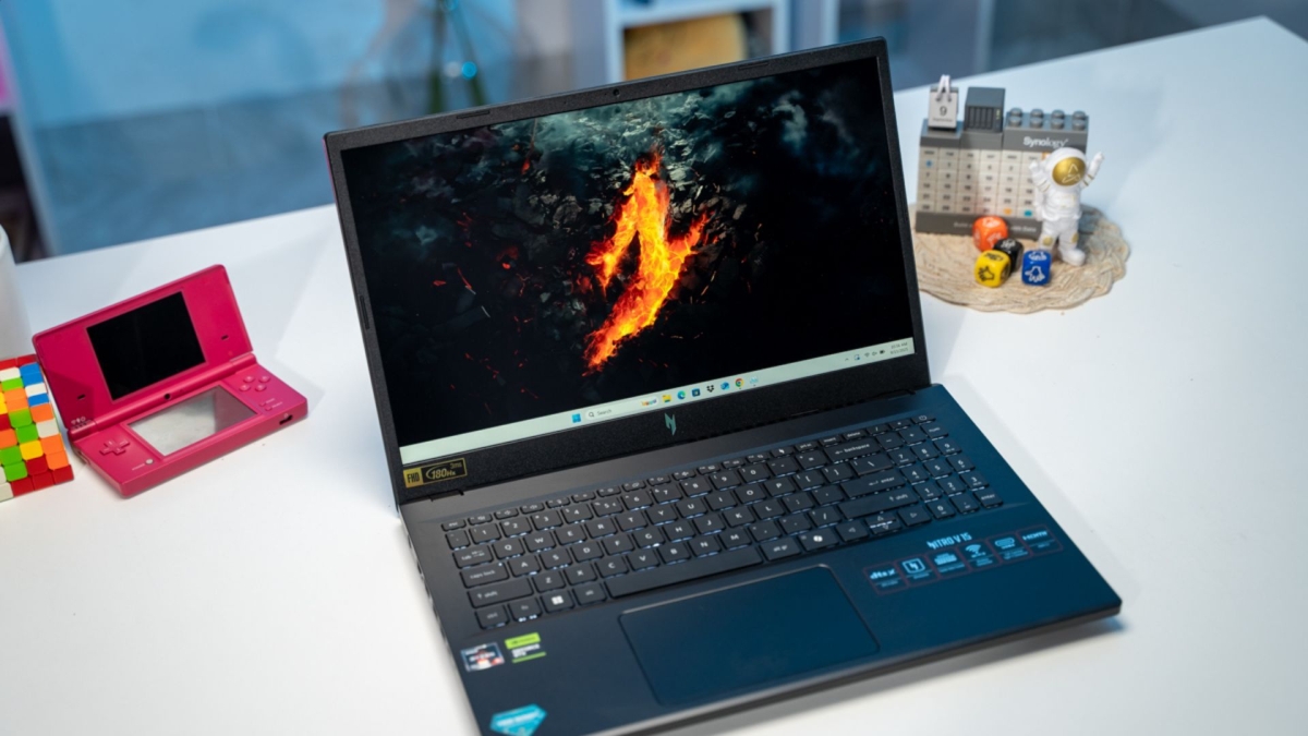 Top 5 laptop dưới 25 triệu "toàn diện" nhất cho sinh viên vừa học vừa chơi Top 5 laptop dưới 25 triệu "toàn diện" nhất cho sinh viên vừa học vừa chơi