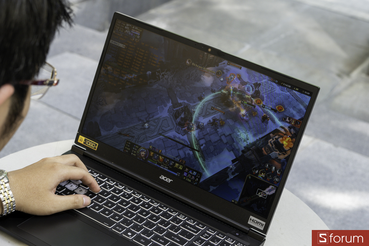 Tần số quét và độ sáng trên Acer Gaming Aspire 7 2026