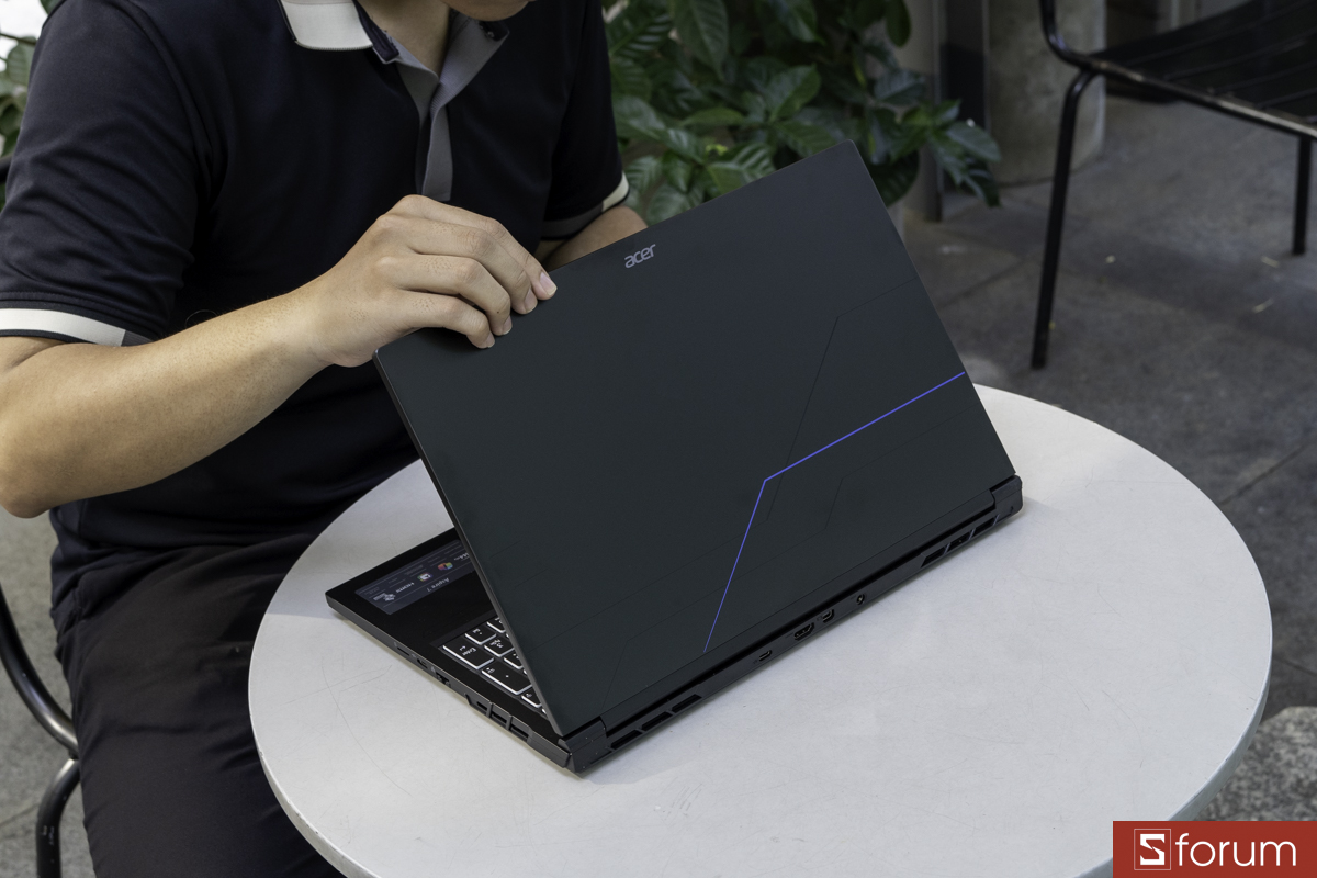 Ngoại hình Acer Gaming Aspire 7 2026