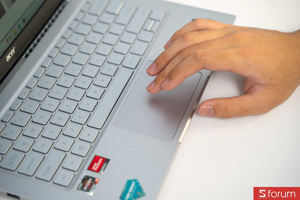 Trackpad trên Acer Swift Go 14 AI