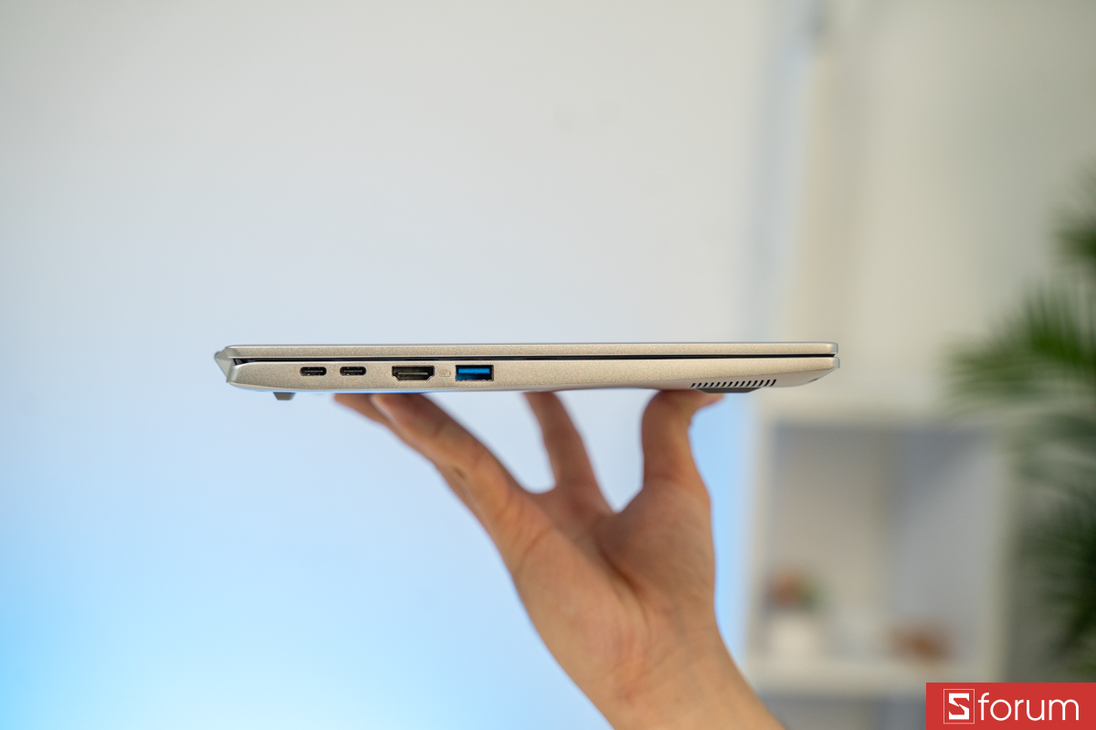 Cạnh trái Acer Swift Go 14 AI
