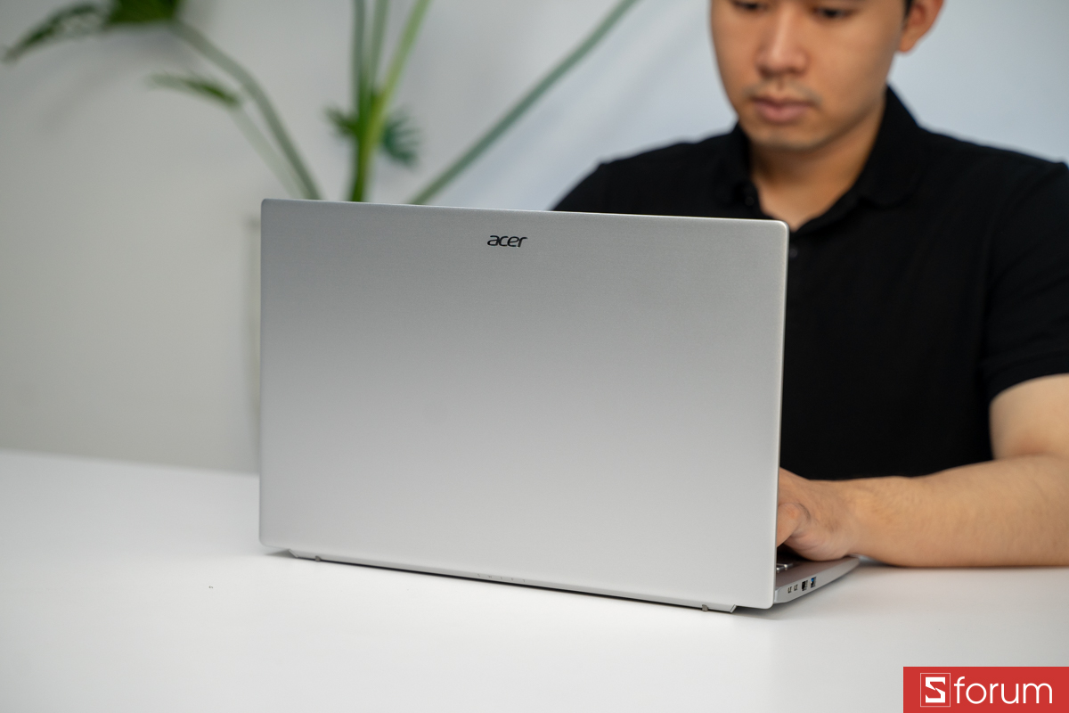 Thời lương pin trên Acer Swift Go 14 AI