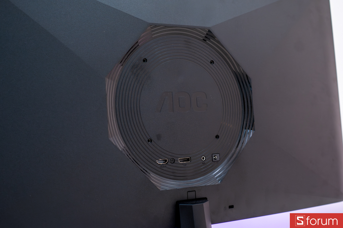 Ngoại hình mặt lưng AOC 27G50Z