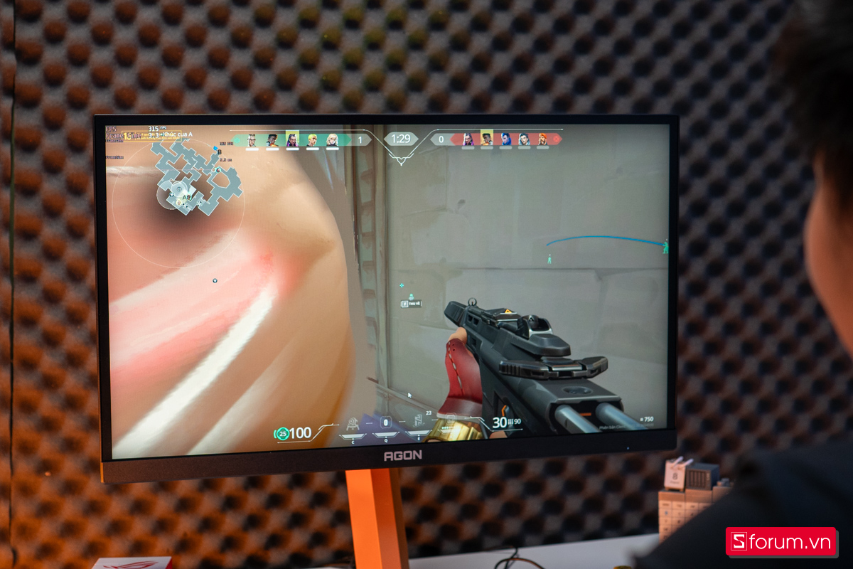 Valorant với AOC AGON CS24A