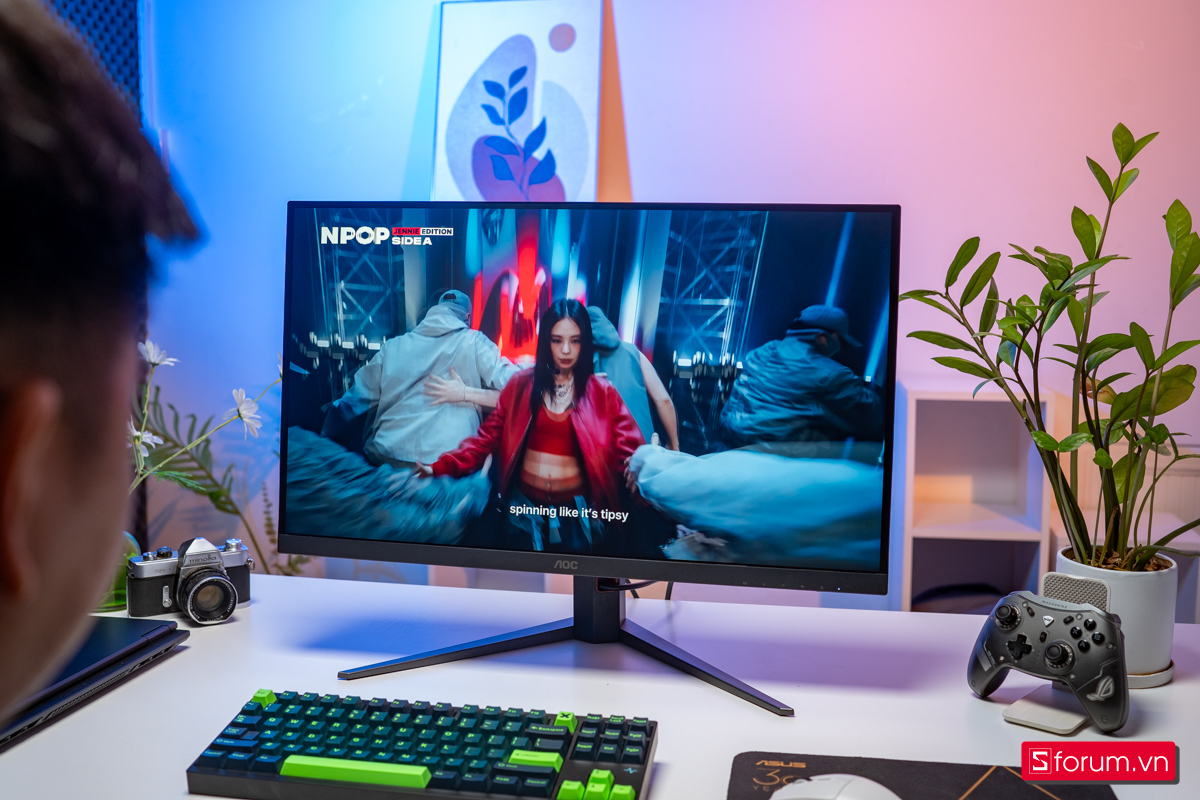 Trải nghiệm AOC U27G4