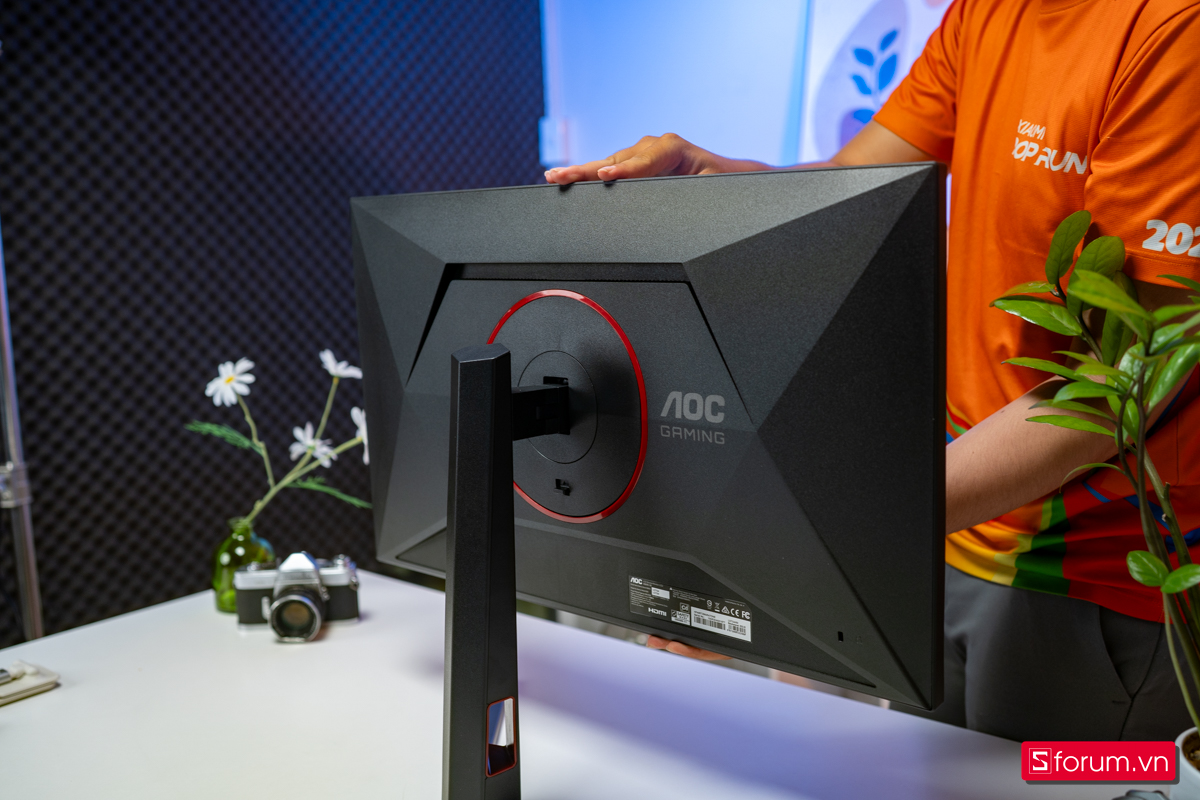 Thiết kế màn hình AOC U27G4