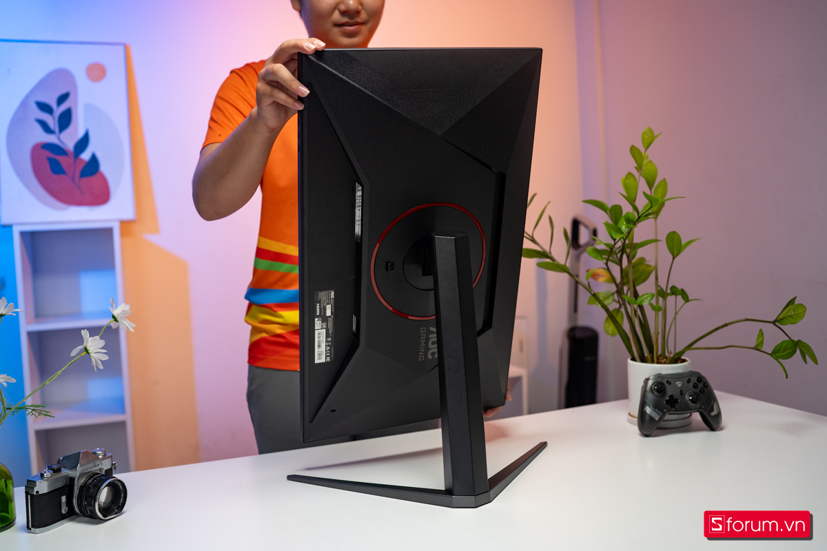 Thiết kế màn hình AOC U27G4