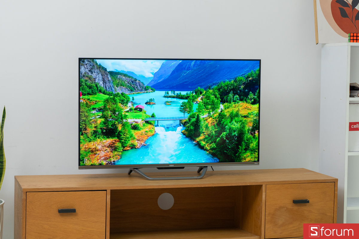 Trên tay AQUA QLED 4K 43 inch (AQT43S800UX)
