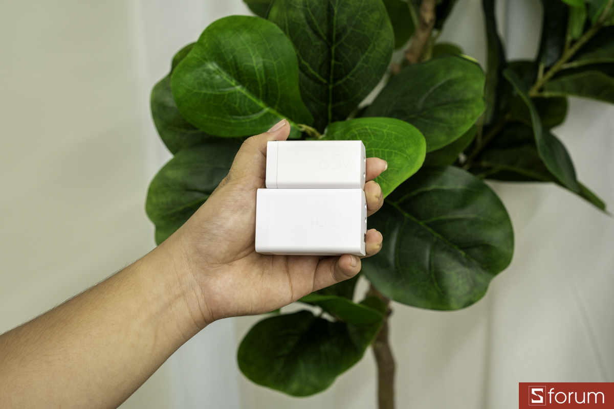 Trên tay ASUS GaN Charger 65W