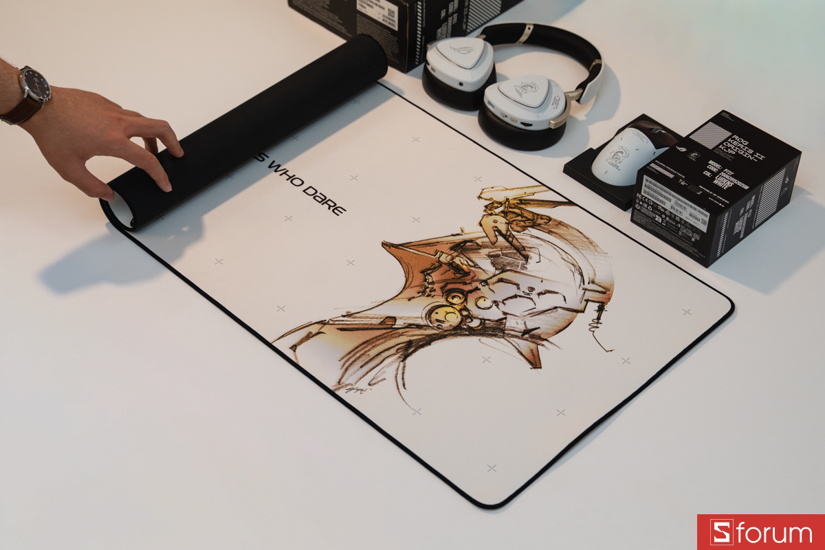 Mở hộp ASUS ROG Scabbard II XXL-KJP