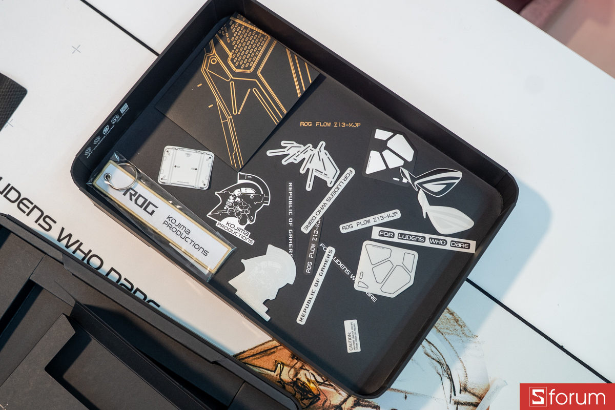 Bộ phụ kiện kèm theo ASUS ROG Flow Z13 KJP