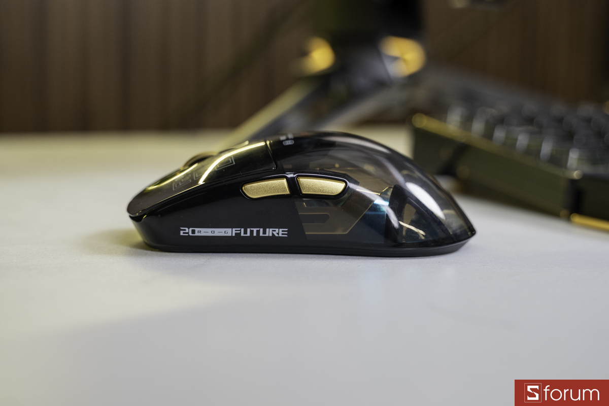 Ngoại hình ASUS ROG Harpe II Extreme Edition 20