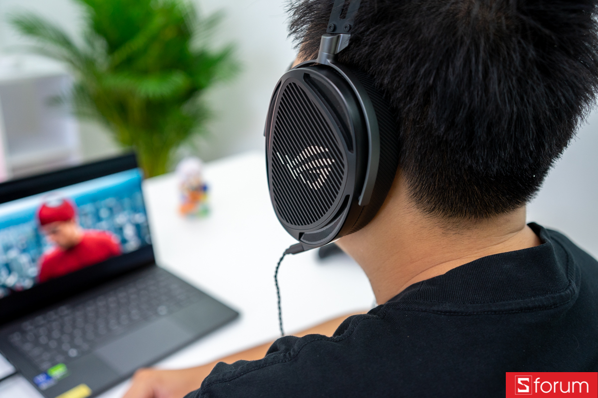 Giải trí cùng ASUS ROG Kithara