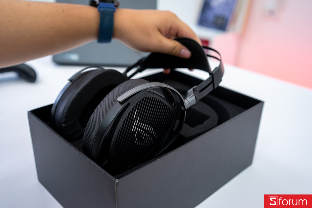 Mở hộp ASUS ROG Kithara