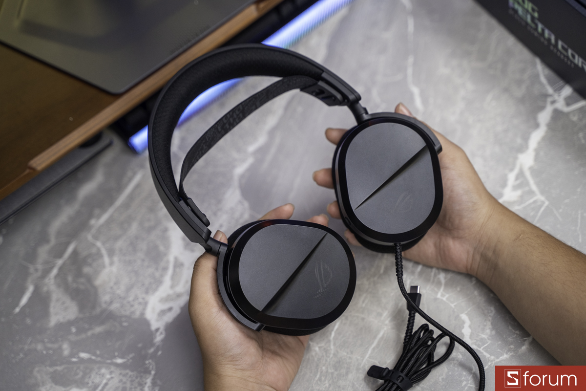 Trên tay ASUS ROG Pelta Core