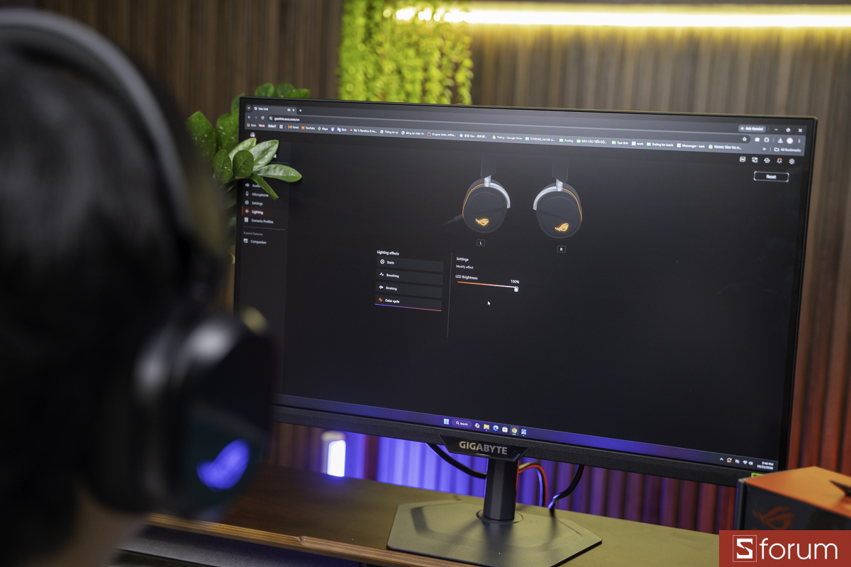 Gear Link với ASUS ROG Pelta Core