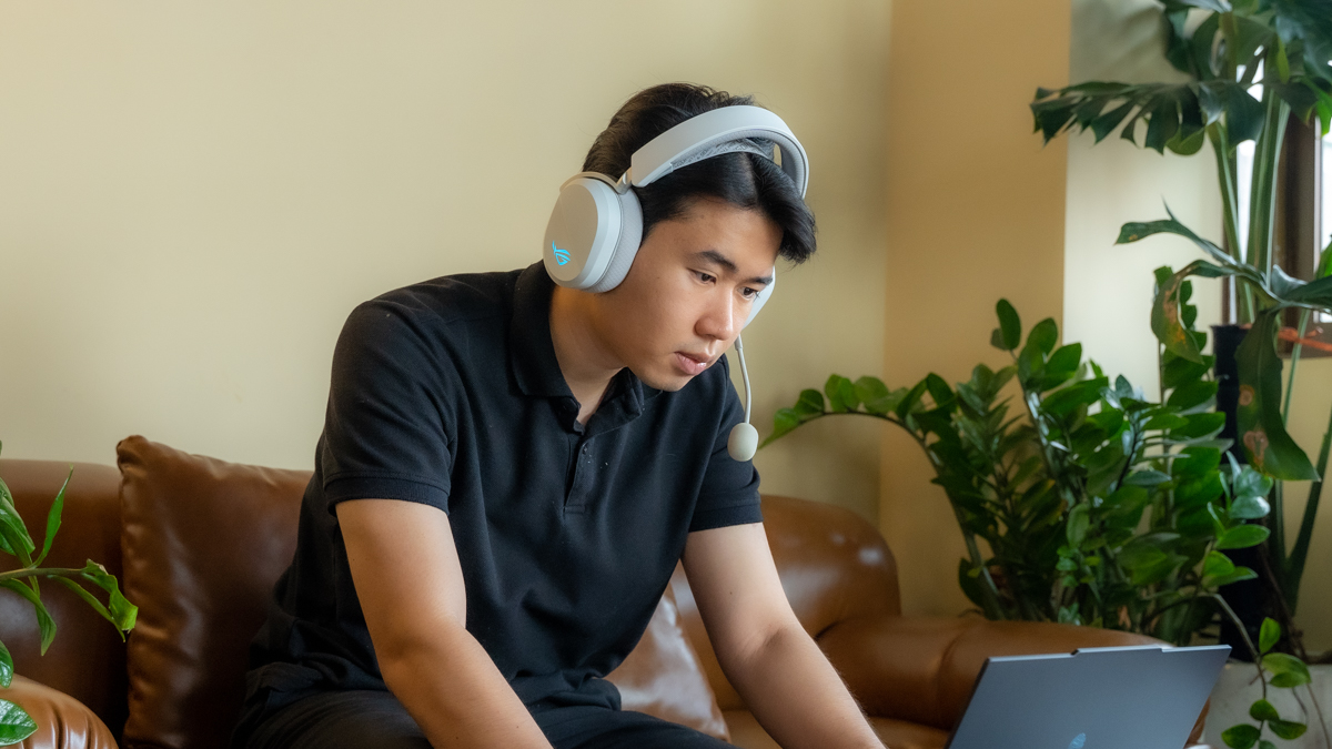Trên tay ASUS ROG Pelta: Dải bass uy lực bùng nổ, "món hời" eSports chiều lòng mọi đôi tai, giá 2.9 triệu Trên tay ASUS ROG Pelta: Dải bass uy lực bùng nổ, "món hời" eSports chiều lòng mọi đôi tai, giá 2.9 triệu